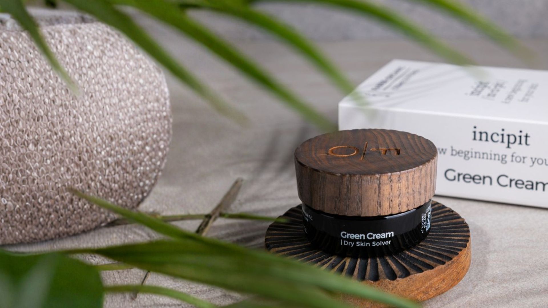 Pelle secca in inverno. scopri i benefici della Green Cream